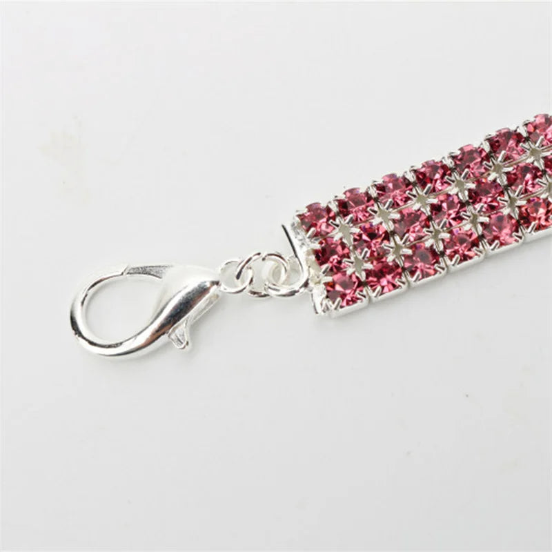Coleira para Cães com Diamantes de Cristal – Elegância, Conforto e Brilho em Cada Passeio